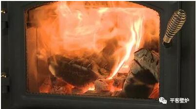 “過度燃燒”——每個壁爐使用者都應該了解它！.jpg