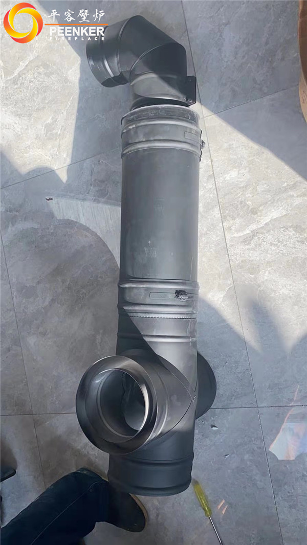 鹽城東臺(tái)丹麥Aduro A9真火壁爐安裝.jpg