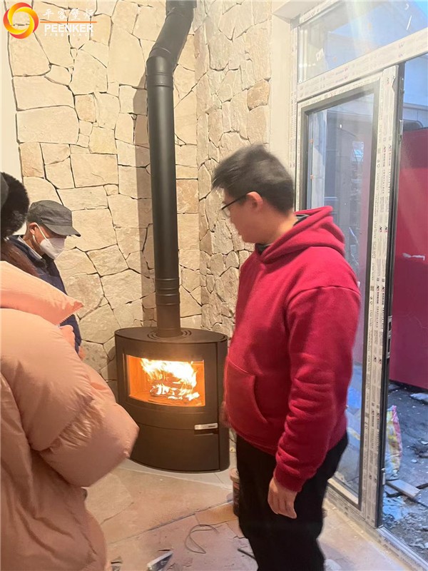 上海中海九峯里別墅丹麥進口壁爐Aduro 15安裝.jpg