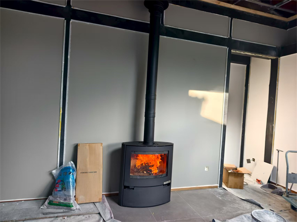 蘇州本色美術館丹麥Aduro 15壁爐安裝.jpg